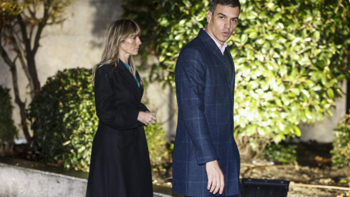 El presidente del Gobierno, Pedro Sánchez y su mujer, Begoña Gómez