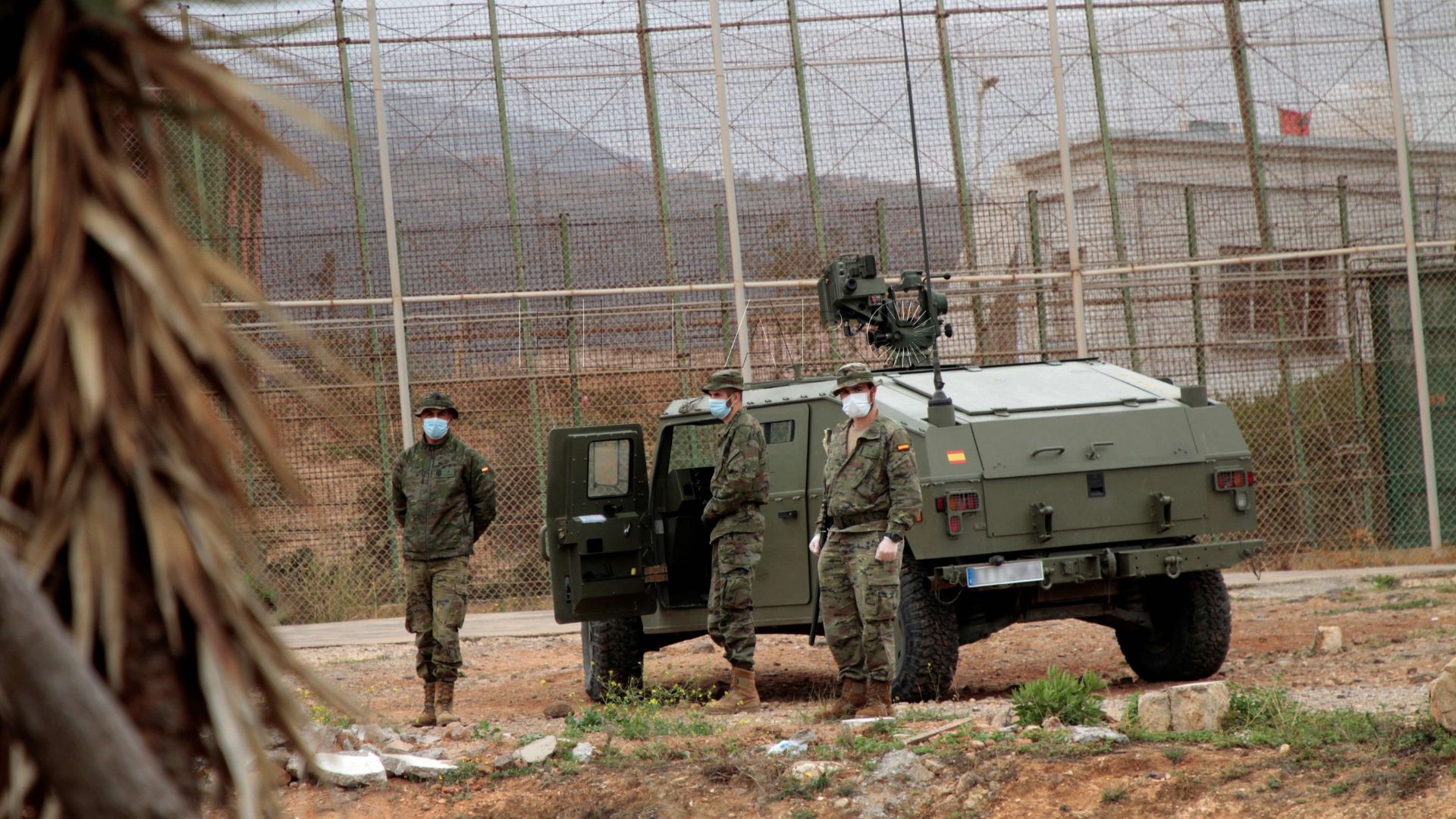 Despliegue del ejército en la valla de Melilla.