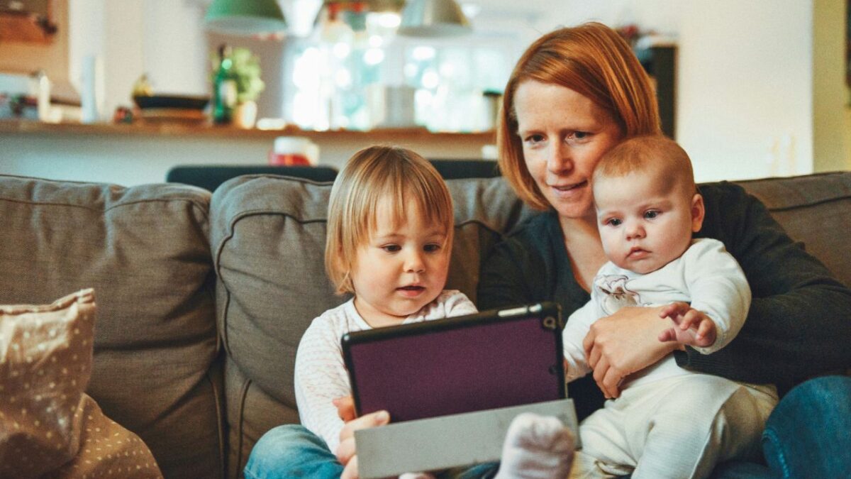 Madres de más de 40 años - Economía