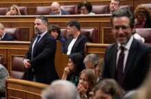 Una imagen del pleno del Congreso de los Diputados con Santiago Abascal y Gabriel Rufián