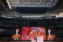 La cantante y compositora estadounidense Taylor Swift ofrece un concierto este miércoles en el estadio Santiago Bernabéu de Madrid.