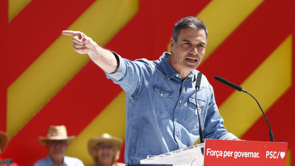 El secretario general del PSOE y presidente del Gobierno, Pedro Sánchez, interviene en un acto electoral del PSC este sábado en Barcelona.