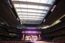 La cantante y compositora estadounidense Taylor Swift ofrece un concierto este miércoles en el estadio Santiago Bernabéu de Madrid.
