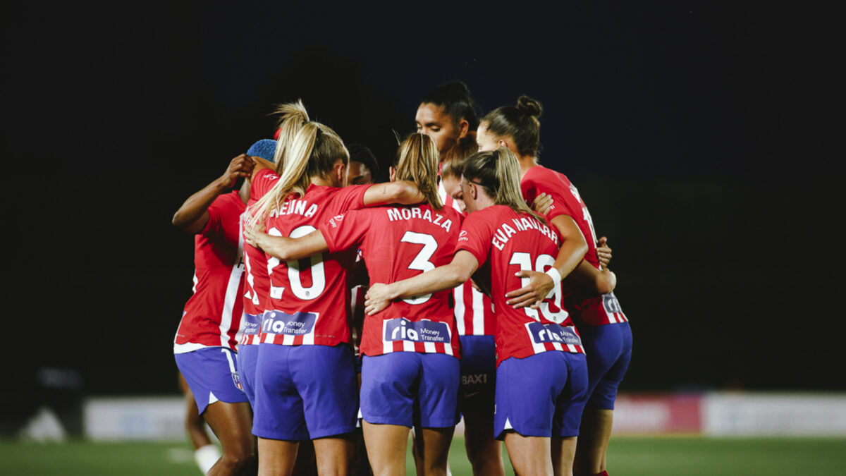 Las jugadoras del Atlético de Madrid tras ganar el derbi