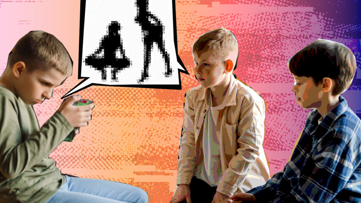 unos niños muestran interés en el teléfono de un amigo que está viendo porno