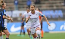 Vero Boquete celebra el gol que le da matemáticamente la clasificación de Champions a la Fiore