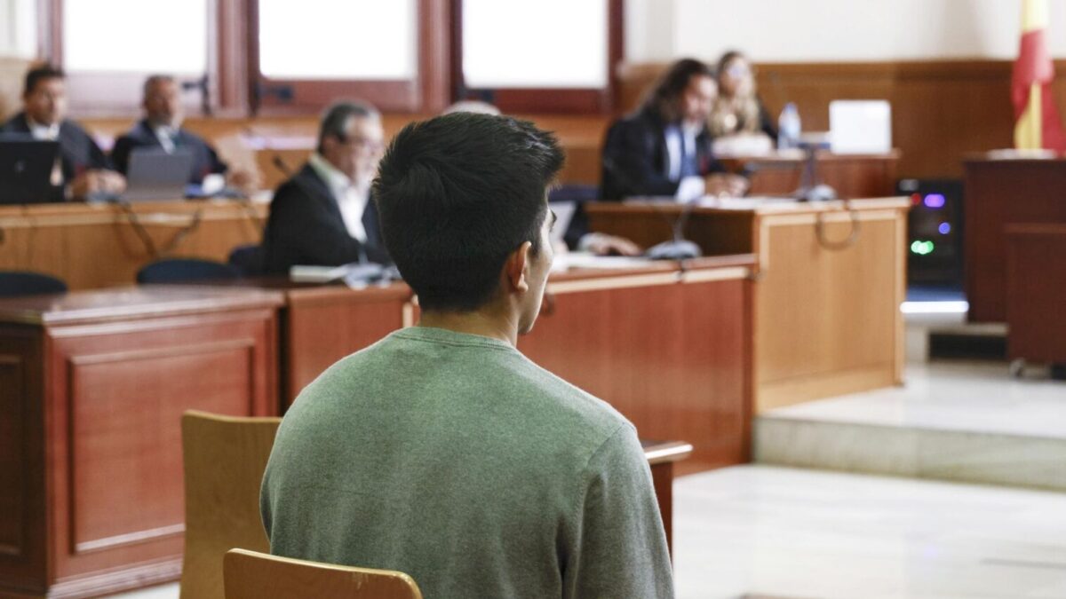 Empieza el juicio al acusado de violar a una adolescente de 16 años cuando salía de una discoteca de Igualada (Barcelona) la noche de Halloween de 2021