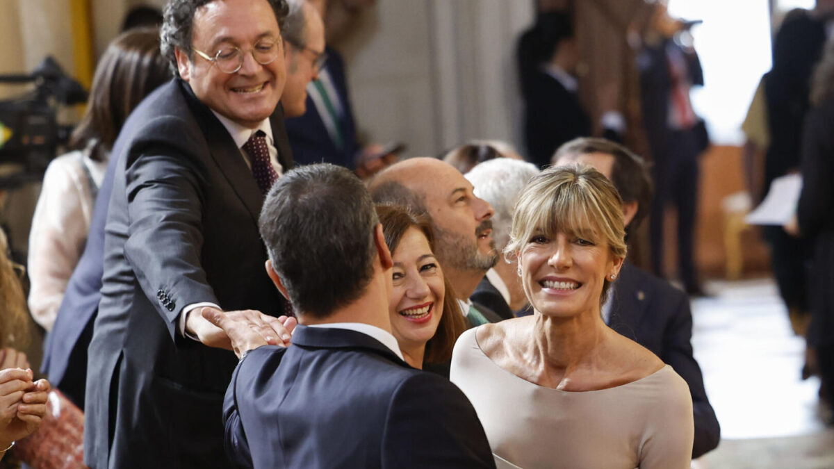 Pedro Sánchez, su esposa, Begoña Gómez, el fiscal general del Estado, Álvaro García Ortiz, y la presidenta del Congreso, Francina Armengol.