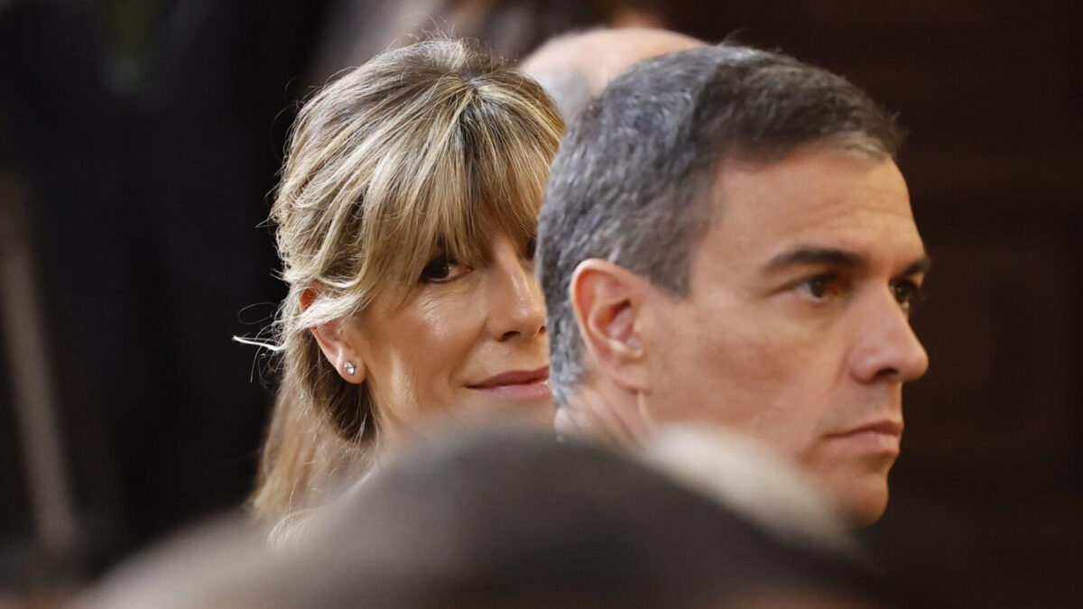 Pedro Sánchez y Begoña Gómez - Política