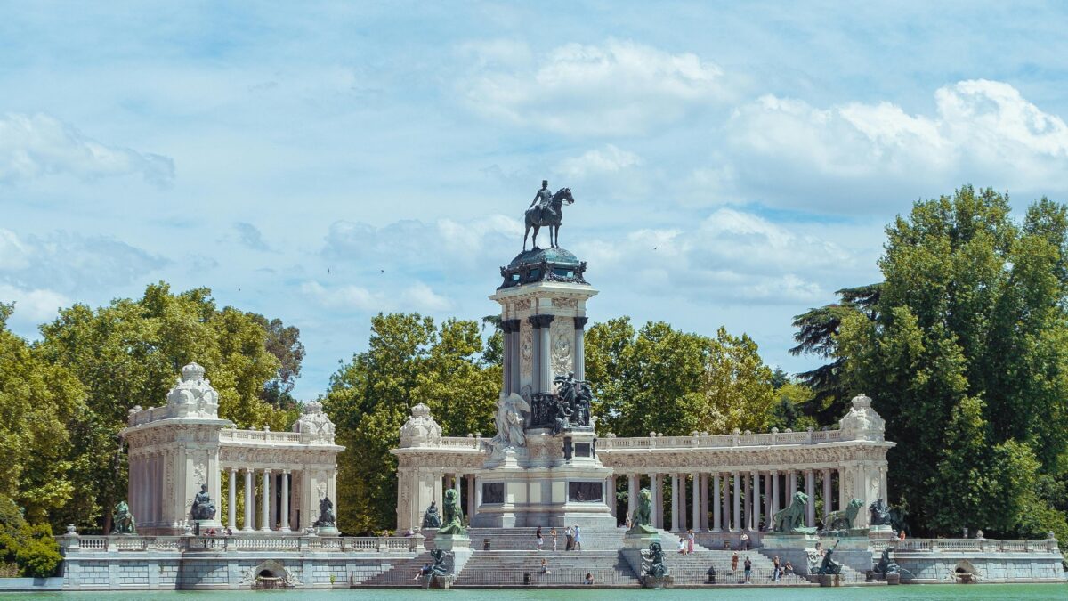 El Retiro - Sociedad