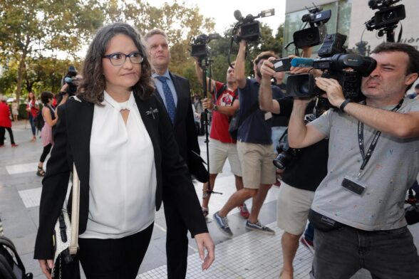 Mónica Oltra - Sociedad