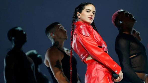 La cantante Rosalía en una imagen de archivo durante un concierto en el WiZink Center, en Madrid, en el marco de su gira internacional “Motomami”.