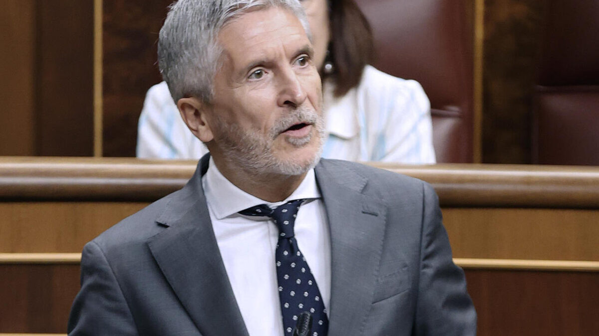 El ministro de Interior, Fernando Grande-Marlaska, interviene durante la sesión de control en el Congreso de los Diputados
