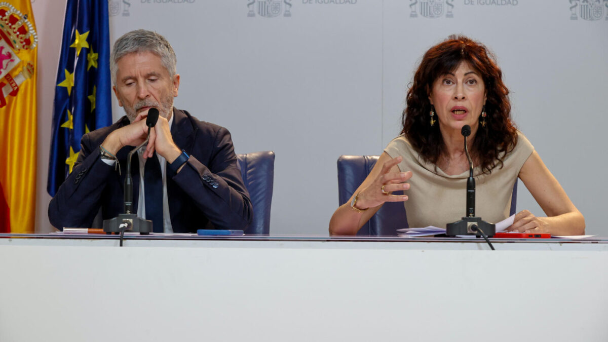 La ministra de Igualdad, Ana Redondo y el ministro del Interior, Fernando Grande-Marlaska, en rueda de prensa tras la reunión del comité de crisis que ha analizado los últimos asesinatos de violencia machista.