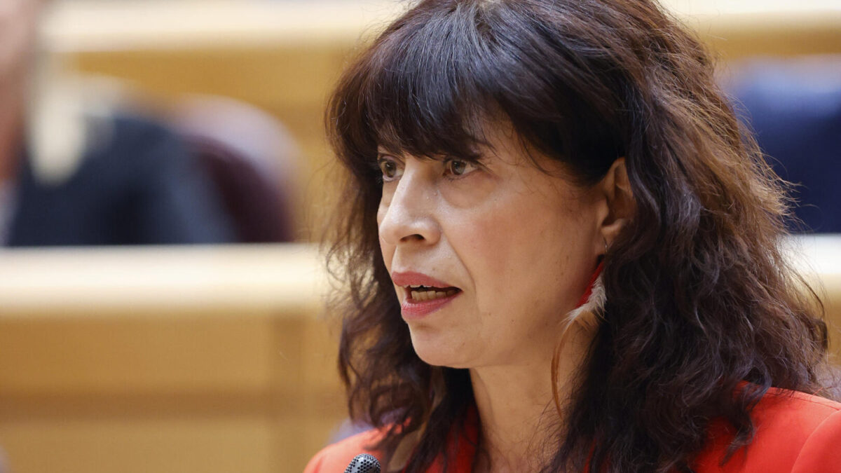 La ministra de Igualdad, Ana Redondo, en el Senado