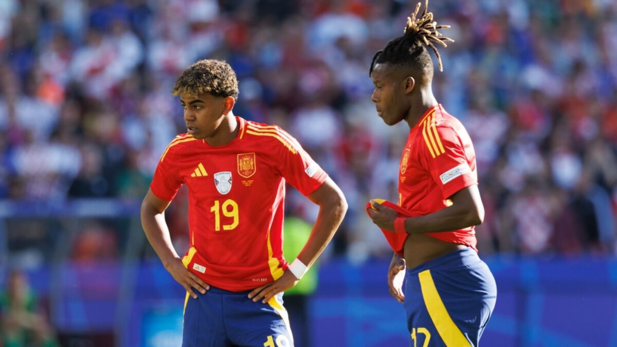 Nico Willliams y Lamine Yamal durante el Alemania - España de semifinales de la Eurocopa 2024