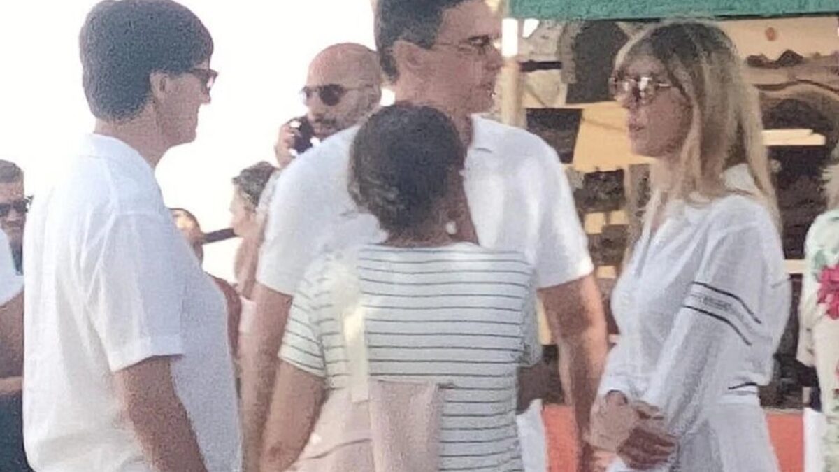 Escándalo de Sánchez en vacaciones - Política