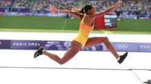Ana Peleteiro durante la clasificación del triple salto femenino de los JJOO de París 2024