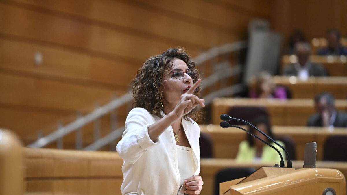 María Jesús Montero durante el pleno del Senado este miércoles para explicar el acuerdo fiscal para Cataluña.