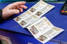 Décimos defectuosos de la Lotería de Navidad - Sociedad