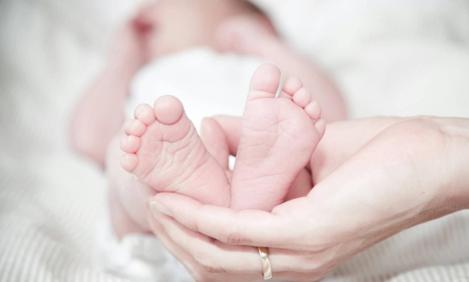 El uso de los móviles se ha convertido en un riesgo para la natalidad