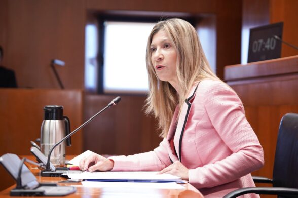 La Vicepresidenta y consejera de Presidencia, Economía y Justicia del Gobierno de Aragón, Mar Vaquero.