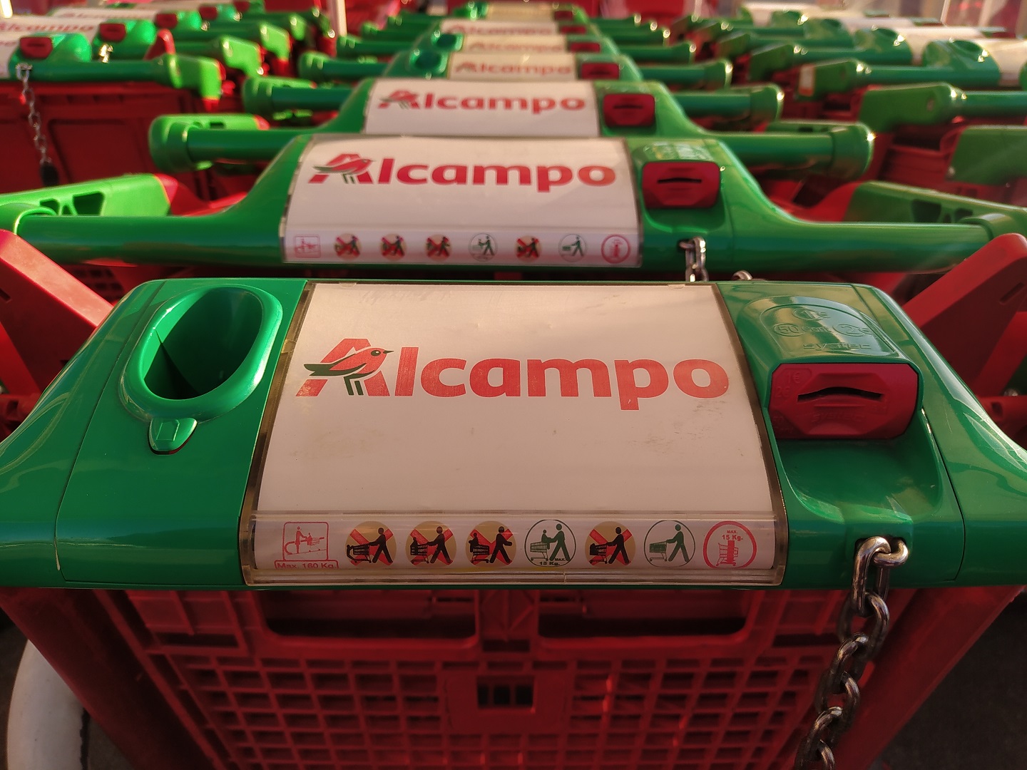 ERE de Alcampo: se revelan los 30 días para negociar despidos y cierres