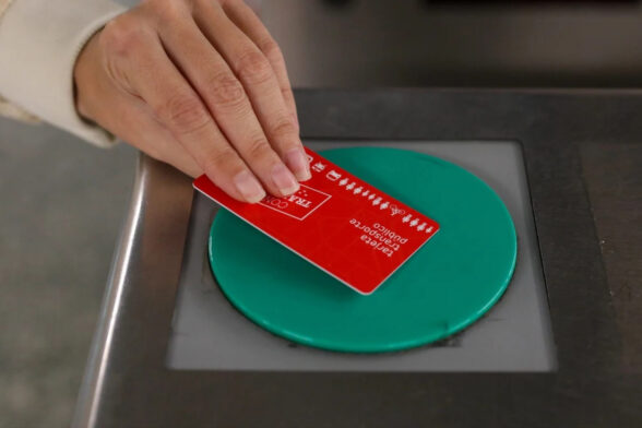 Abono de transporte gratuito en Madrid - Sociedad