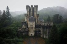 Castillo de Butrón - Sociedad