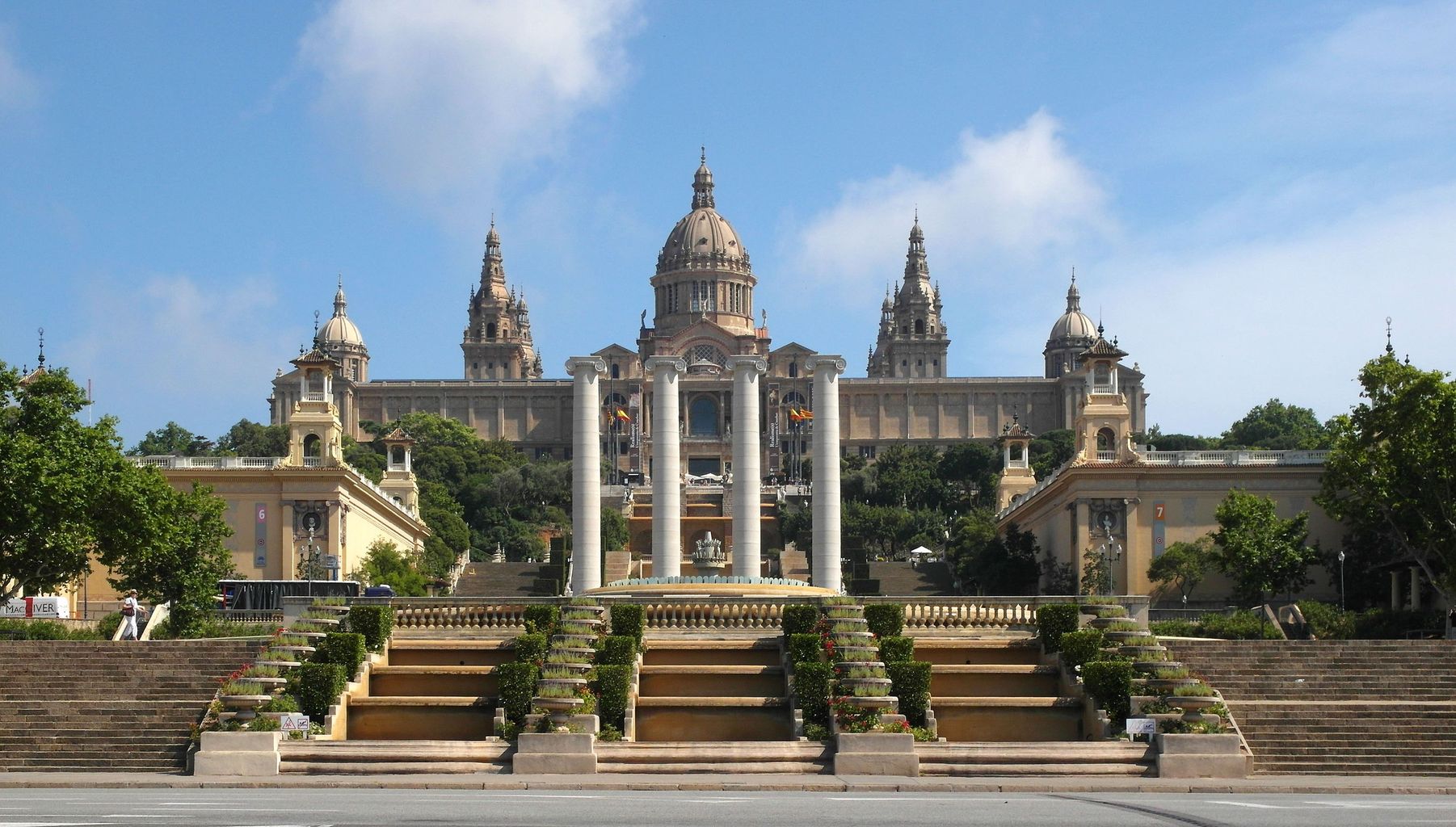 El Museo Nacional de Arte de Cataluña (MNAC)