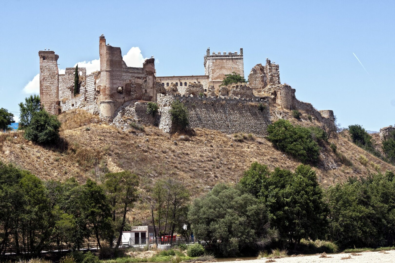 Castillo de Escalona - Sociedad