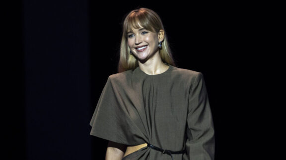 La actriz Jennifer Lawrence ha recibido el Premio Donostia del 73 Festival Internacional de Cine de San Sebastián. EFE/ Javier Etxezarreta