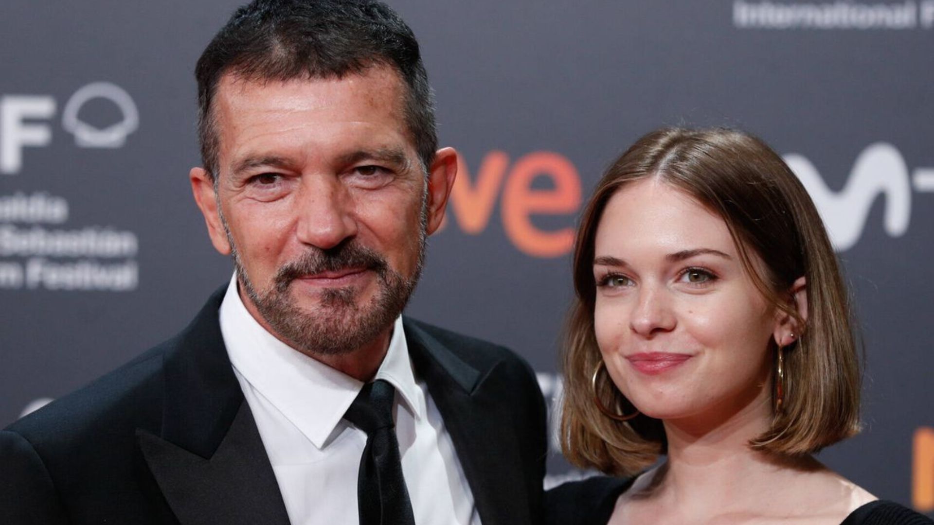 Stella Banderas (29): "Que no hable bien castellano no me hace menos española"