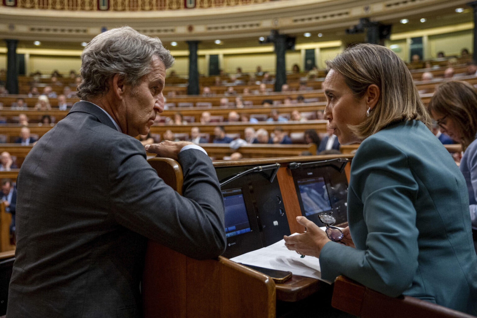 El PP propone una reforma para rescatar a los militares y frenar la ...