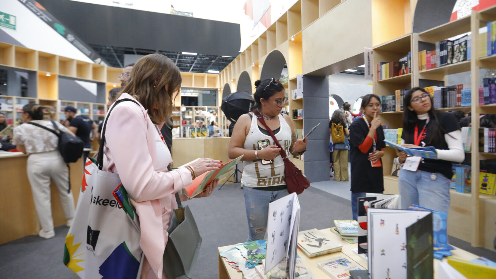 La FIL de Guadalajara consagra a Barcelona: literatura, memoria y un nuevo mapa cultural iberoamericano