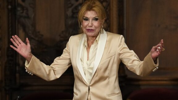 Tita Cervera - Sociedad