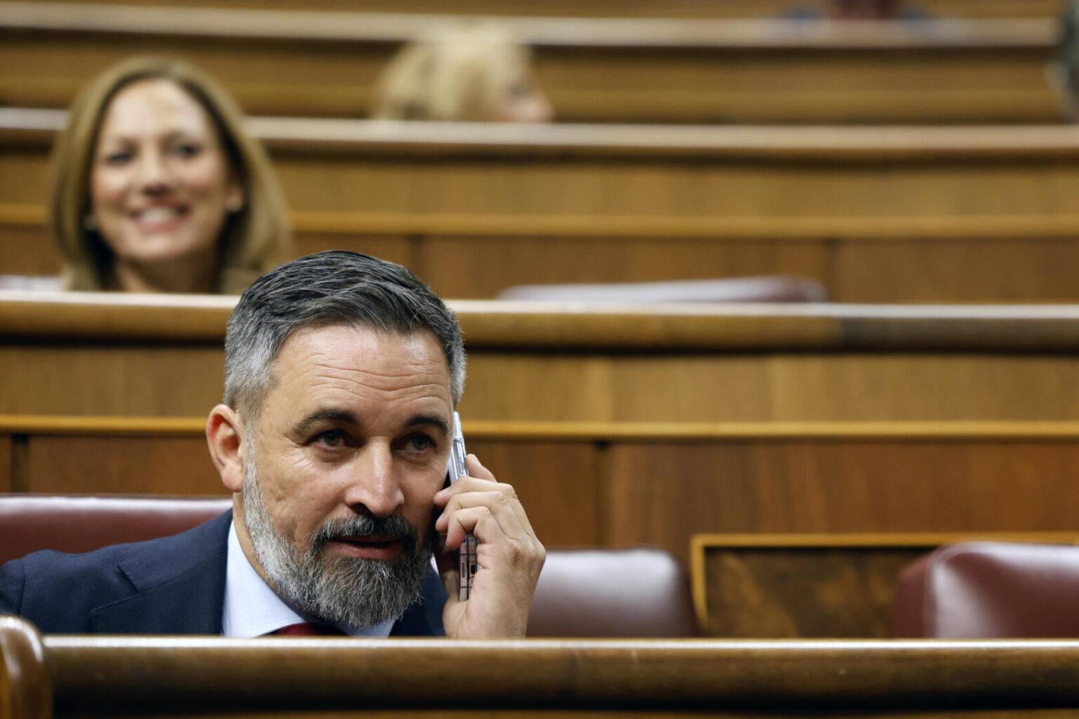 La purga interna no penaliza a Abascal y arranca el año en su máximo ...