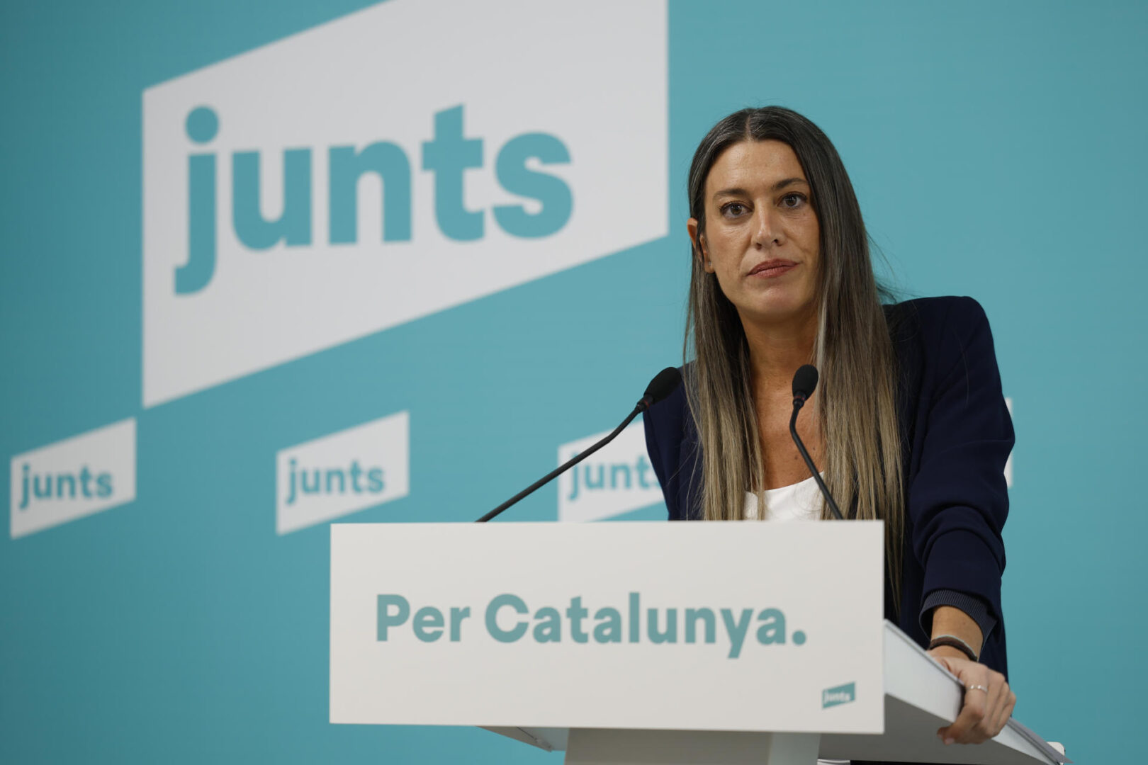 La portavoz de JxCat en el Congreso, Míriam Nogueras, durante una rueda de prensa que ha ofrecido