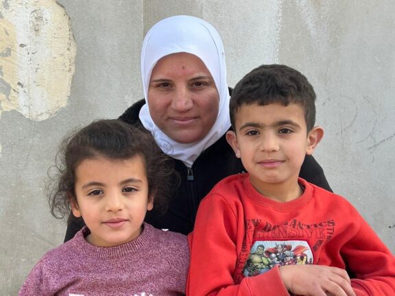 Nour, Zahra y Hassan