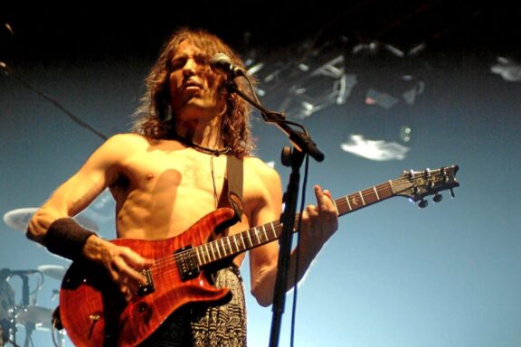 Robe Iniesta (Extremoduro) - Cultura