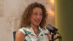 Asun González - Sociedad