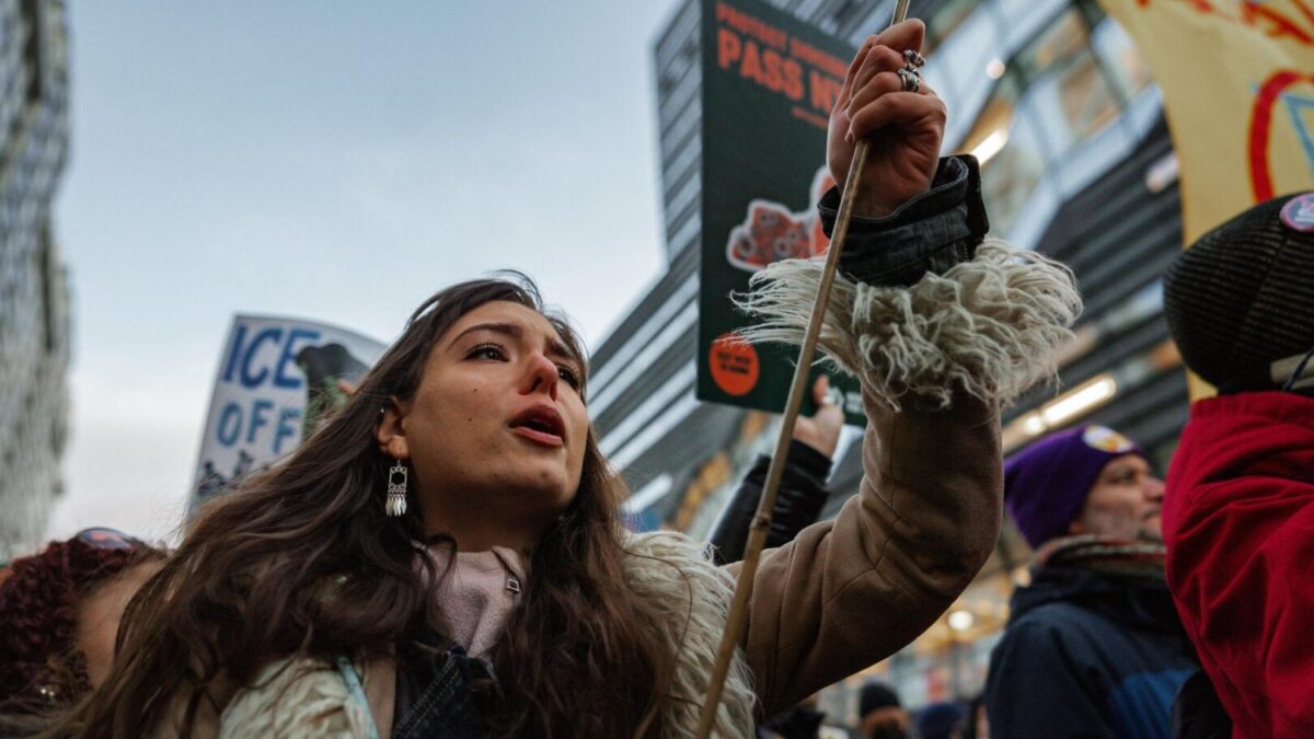 Mujeres anti ICE
