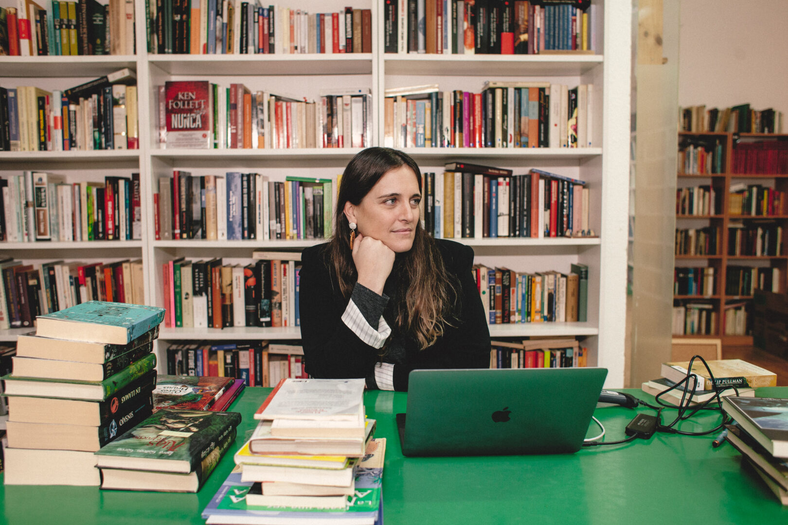 Catalina migró desde Chile a España, pero lo hizo con pasaporte