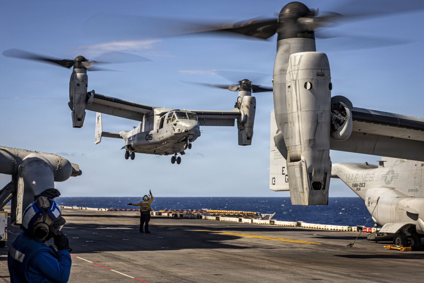 USS Iwo Jima - Internacional