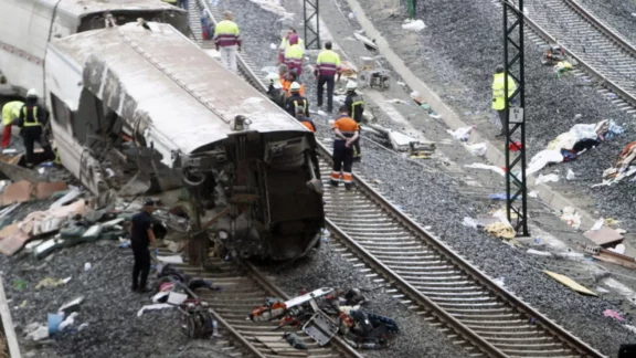 Accidente de tren en Santiago - Sociedad