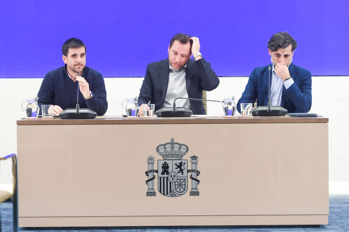 El ministro de Transportes, Óscar Puente, en la rueda de prensa