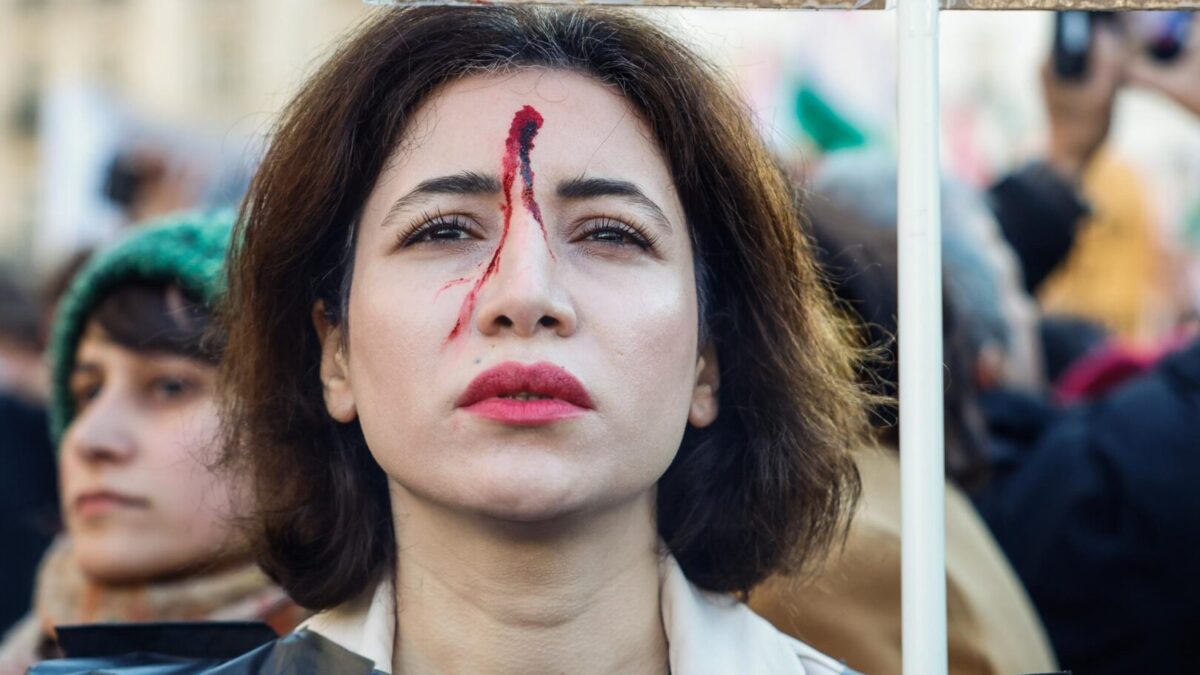 Irán