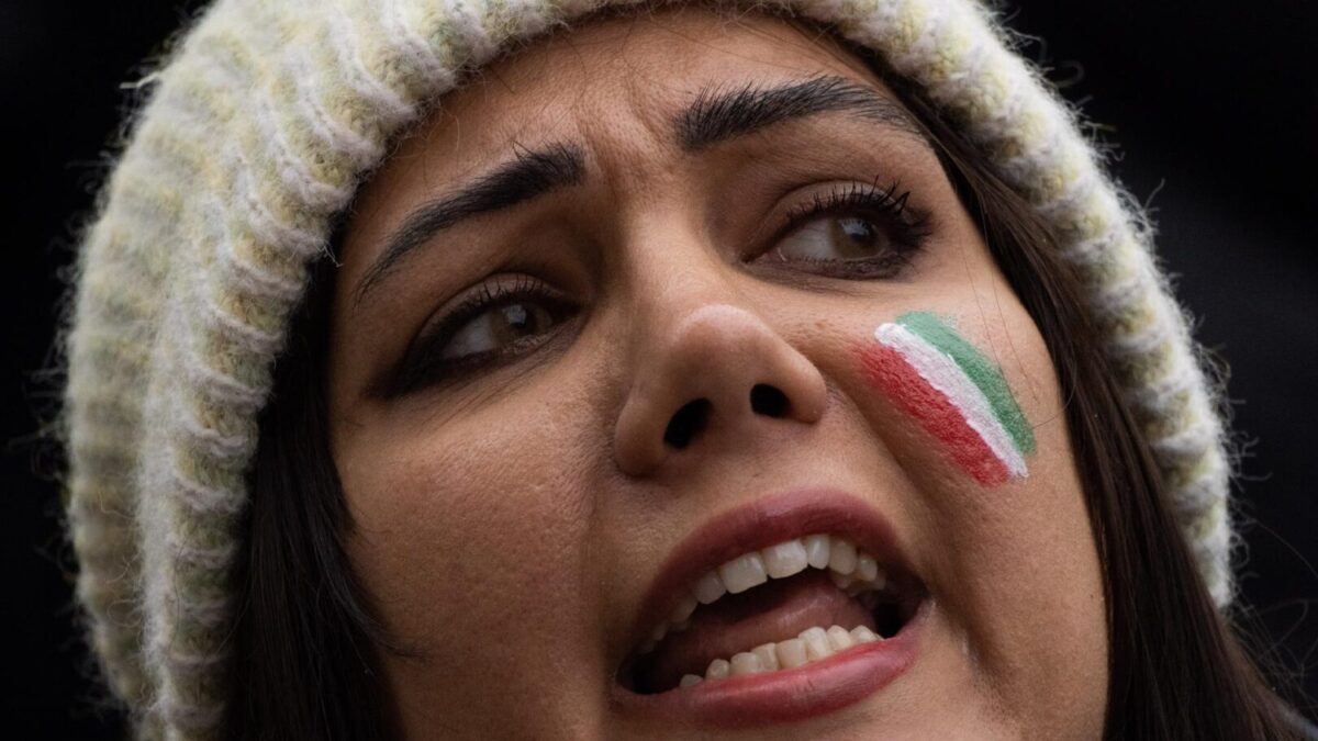 Irán