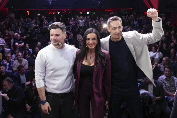 Acto conjunto de Gabriel Rufián y Emilio Delgado en la Sala Galileo