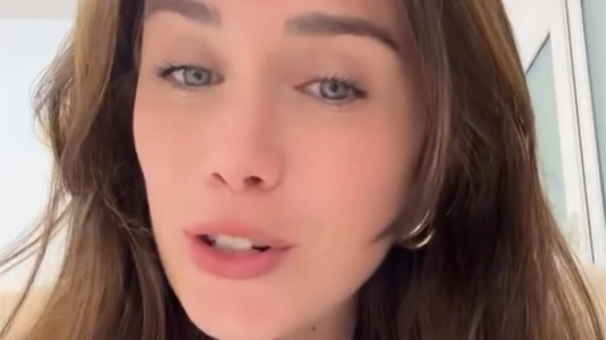 Ángela Fernández - Sociedad